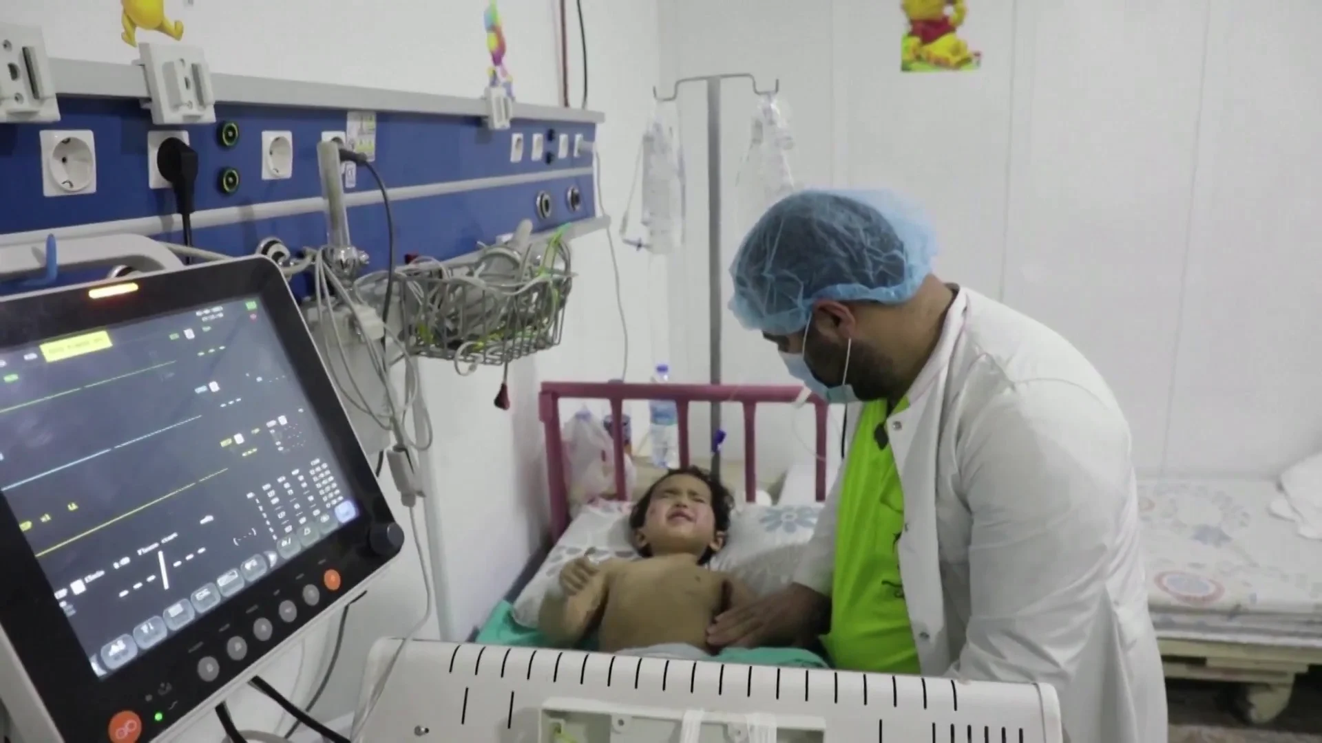 Un niño pierde su pierna y a su familia en Turquía Un niño pierde su pierna y a su familia en Turquía