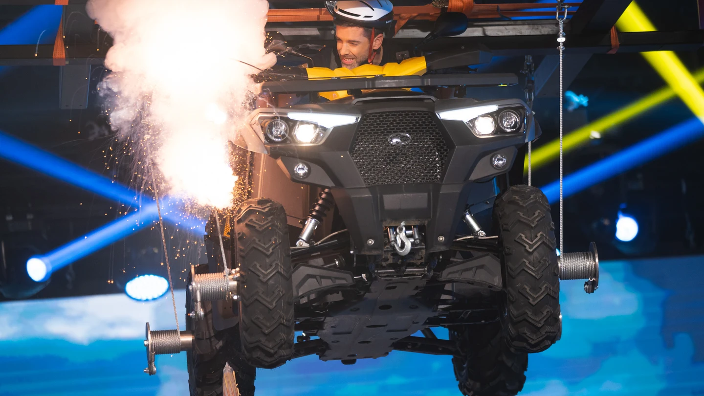 ¡Saltan chispas! José Yélamo impresiona en su reto sobre el quad en ‘El Desafío’ ¡Saltan chispas! José Yélamo impresiona en su reto sobre el quad en ‘El Desafío’