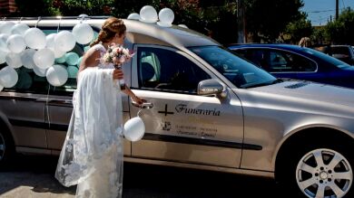 Natalia llegó a su boda en un coche fúnebre: 