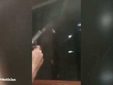 Investigan el vídeo de un hombre disparando desde una ventana en Laguna de Duero, Valladolid
