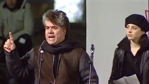 Pedro Almodóvar, contra la guerra de Irak Pedro Almodóvar, contra la guerra de Irak
