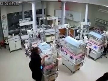 Terremoto en el interior de un hospital 