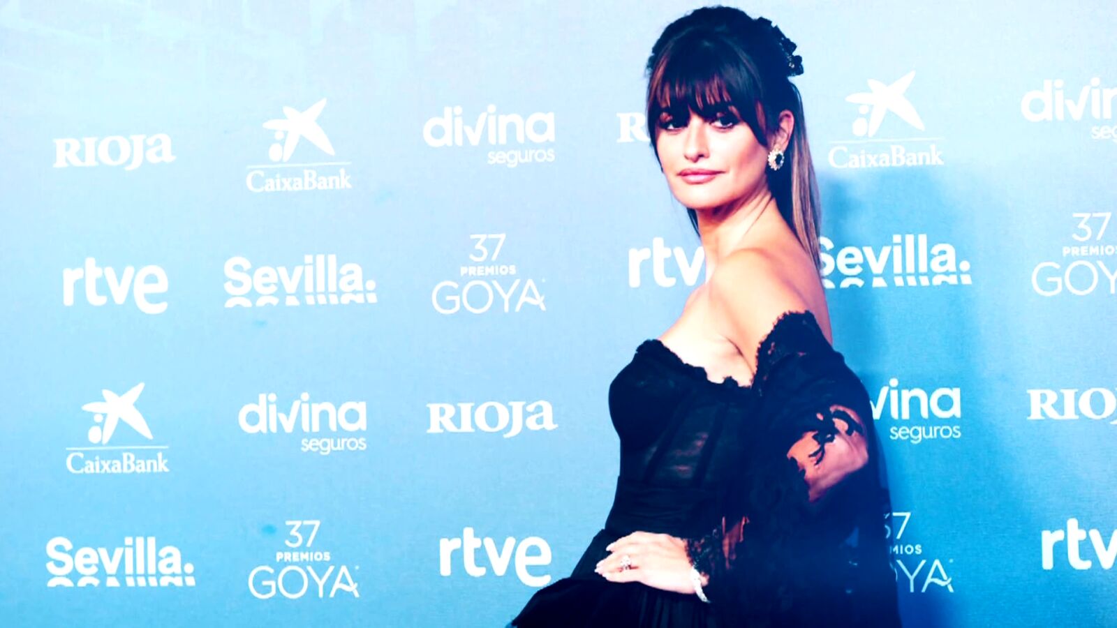 Estas son las mujeres con los looks más elegantes que pasaron por la alfombra azul de los premios Goya