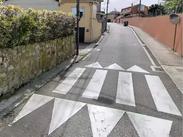 Confuso paso de cebra en Galicia Confuso paso de cebra en Galicia