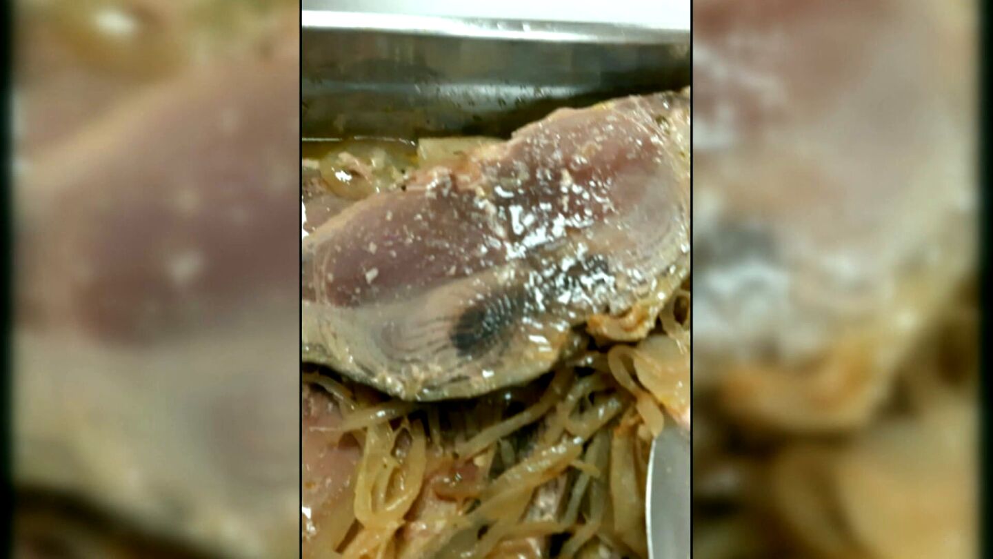 Denuncian la mala condición de la comida de la residencia: "Le quitan importancia al sufrimiento de nuestros padres"