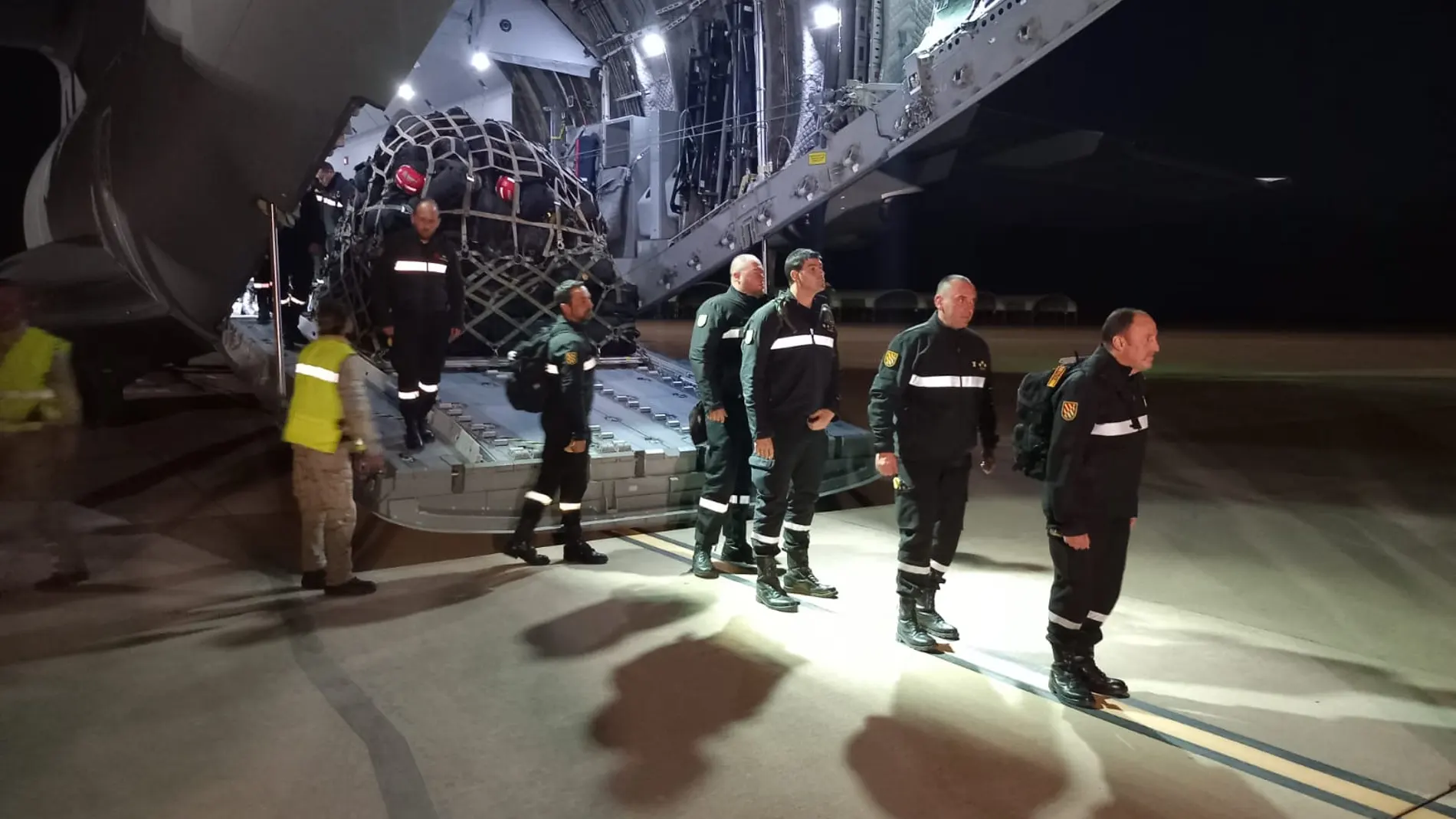 La UME aterriza en España con el equipo de búsqueda y rescate tras su misión en Turquía
