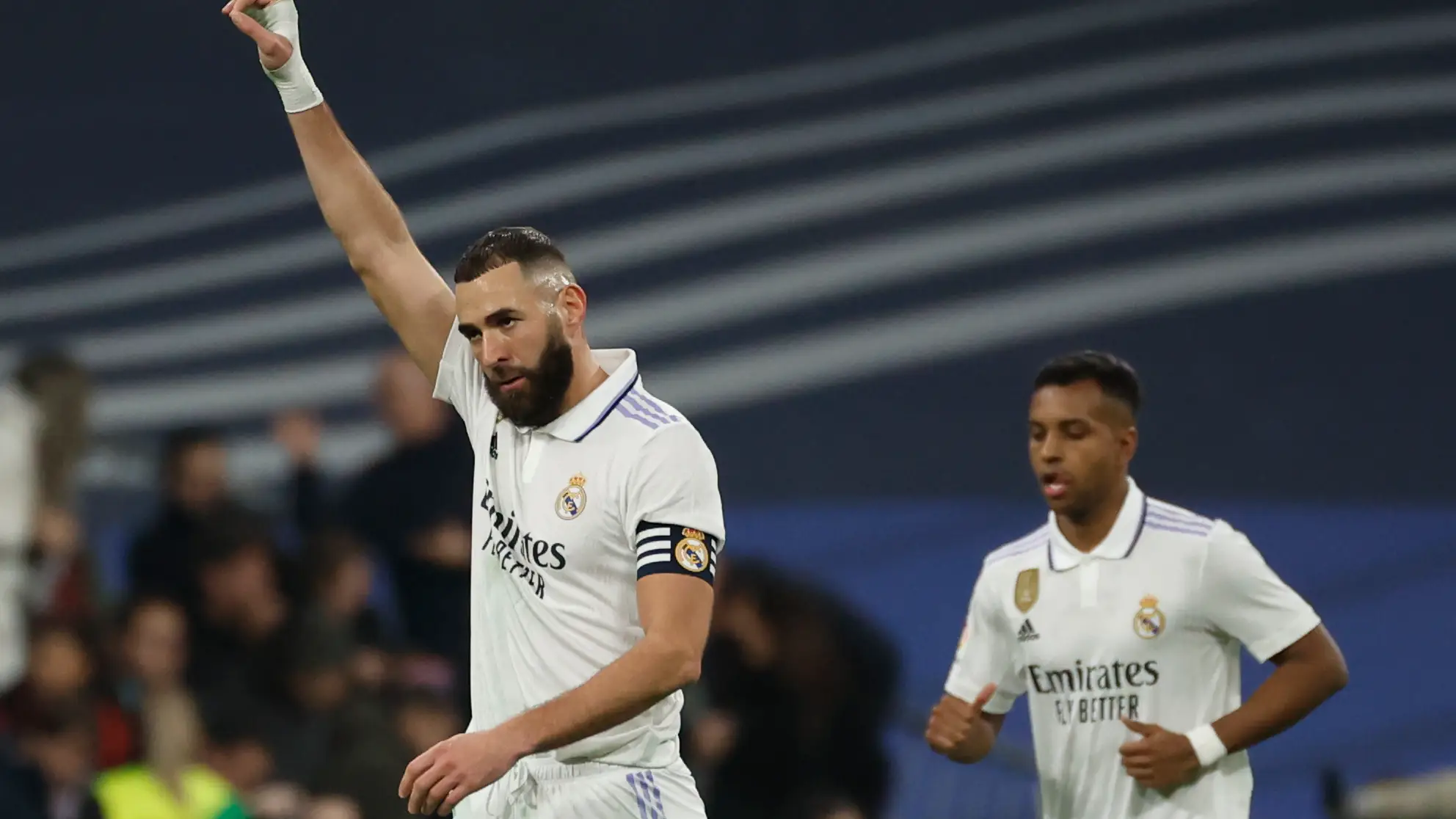 Karim Benzema celebra un gol ante el Elche