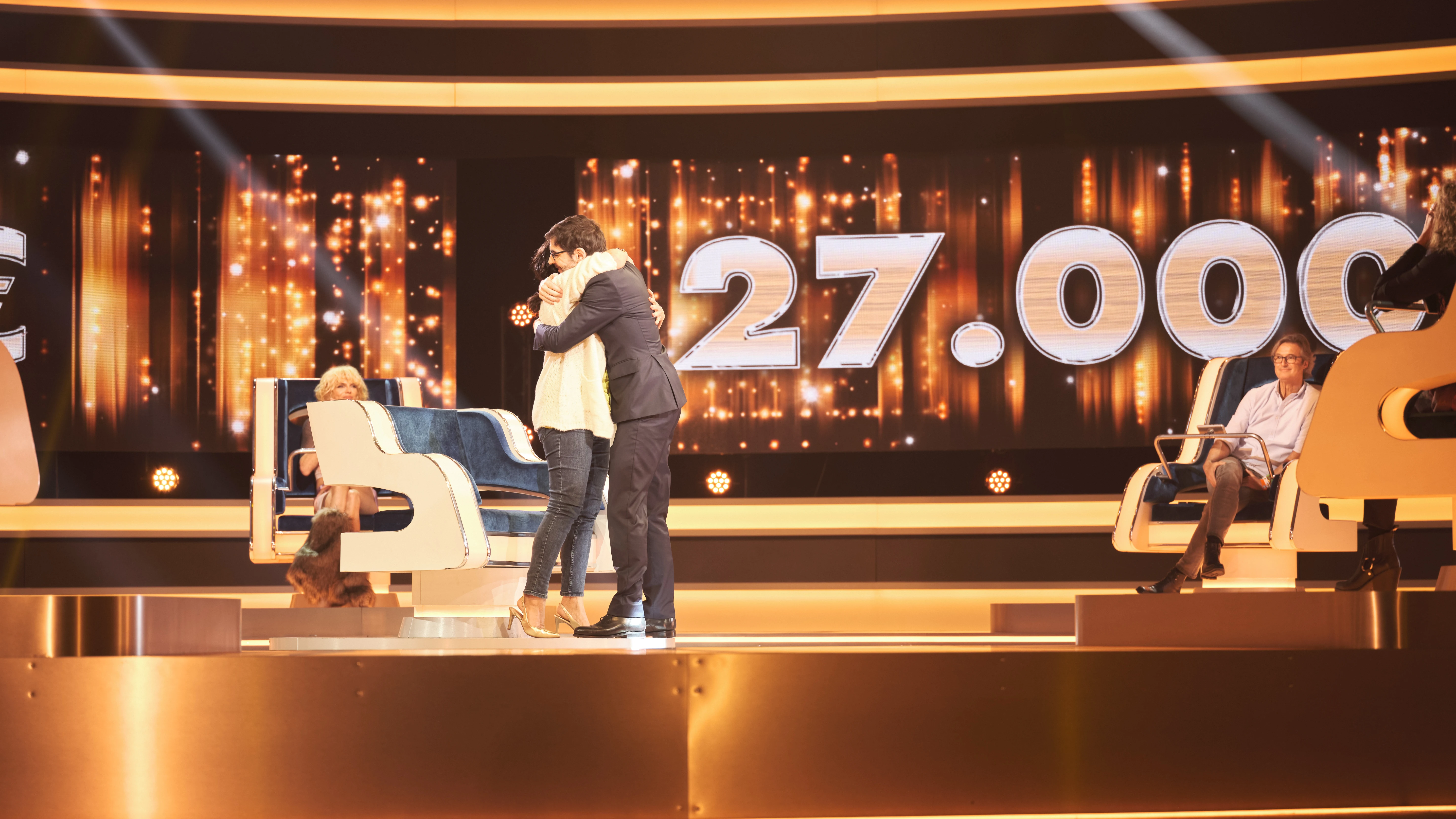 &iexcl;Sublime! Lolita Flores, la gran aliada para que Juani consiga 27.000 euros en &lsquo;El c&iacute;rculo de los famosos&rsquo;