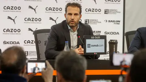 Rubén Baraja, durante su presentación como técnico del Valencia Rubén Baraja, durante su presentación como técnico del Valencia