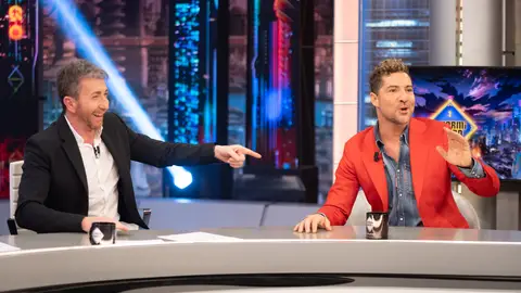 "¡Esto me pilla de sorpresa!": 'El Hormiguero' 'se cuela' en un ensayo de David Bisbal "¡Esto me pilla de sorpresa!": 'El Hormiguero' 'se cuela' en un ensayo de David Bisbal