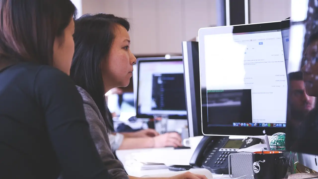 Planeta Formación acerca a las aulas las nuevas tecnologías de Microsoft Planeta Formación acerca a las aulas las nuevas tecnologías de Microsoft