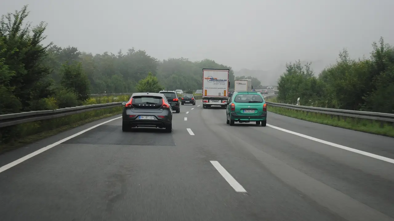 Coches en la carretera