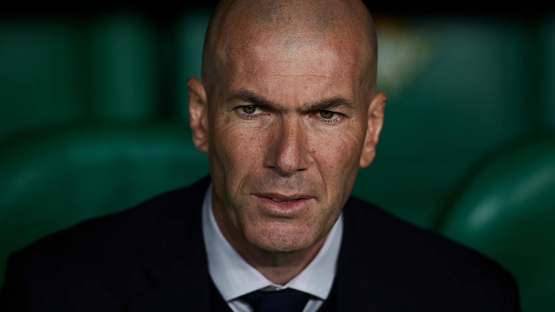 Zidane, en el banquillo del Villamarín en su segunda etapa el Real Madrid 