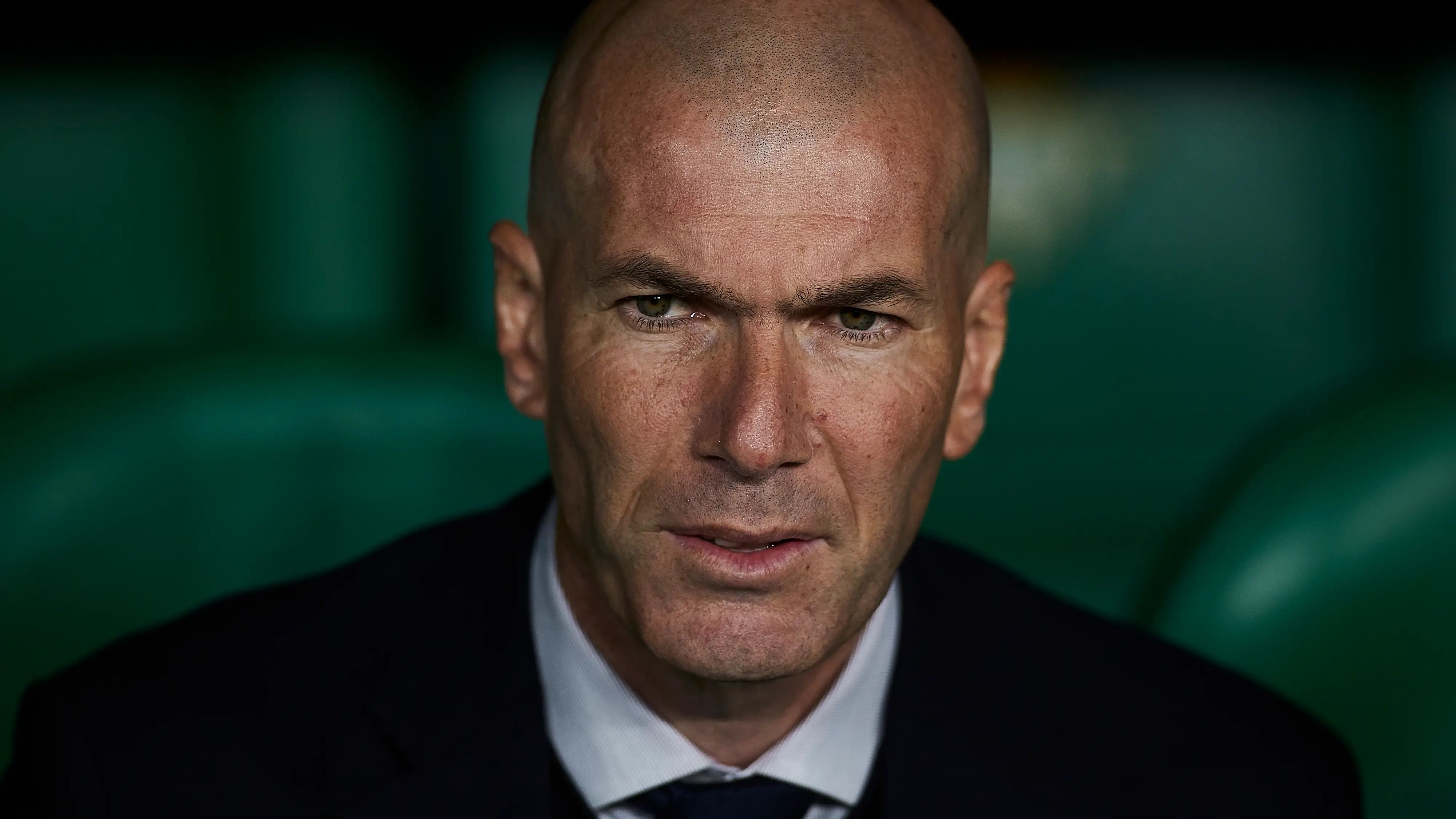 Zidane, en el banquillo del Villamar&iacute;n en su segunda etapa el Real Madrid 