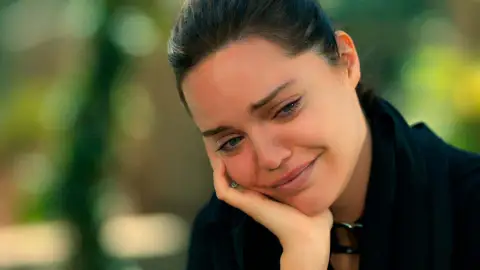 Züleyha se despide de Hakan rota de dolor: “Ojalá esto no fuera real” Züleyha se despide de Hakan rota de dolor: “Ojalá esto no fuera real”