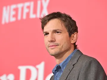 Ashton Kutcher Ashton Kutcher