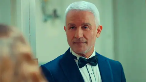 Yildiz acepta el trato de Ender y… ¡Recibe una visita de Halit! Yildiz acepta el trato de Ender y… ¡Recibe una visita de Halit!