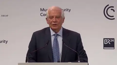 Borrell asegura que "Ucrania recibe muchos aplausos, pero pocas municiones" y pide aumentar el gasto militar Borrell asegura que "Ucrania recibe muchos aplausos, pero pocas municiones" y pide aumentar el gasto militar