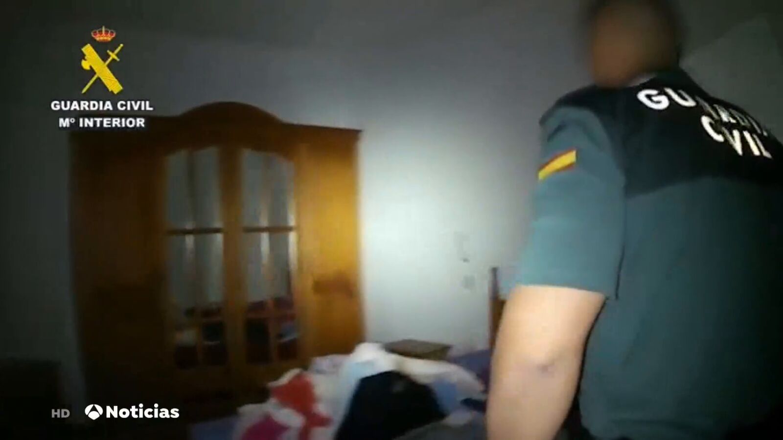 La Guardia Civil detiene a un hombre que esperaba a su víctima dentro de un armario en Gran Canaria