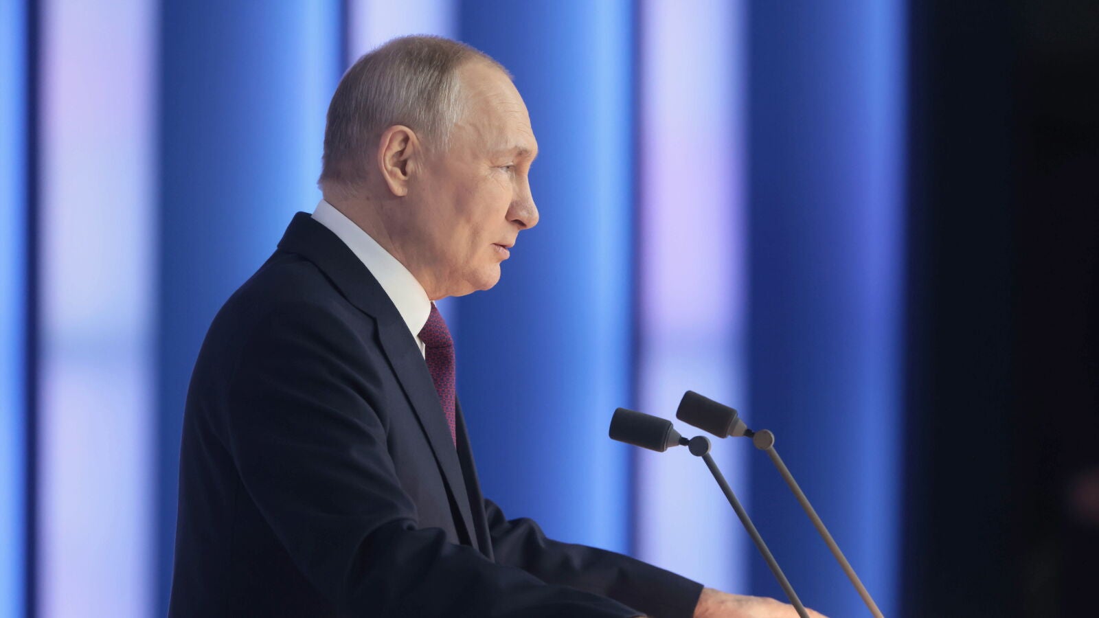 Putin acusa a Occidente de querer 