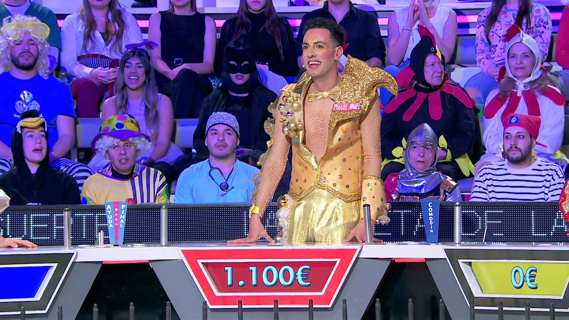&iexcl;Fant&aacute;stica jugada! Miguel &Aacute;ngel se corona como el rey de Carnaval al resolver por 1.100 euros