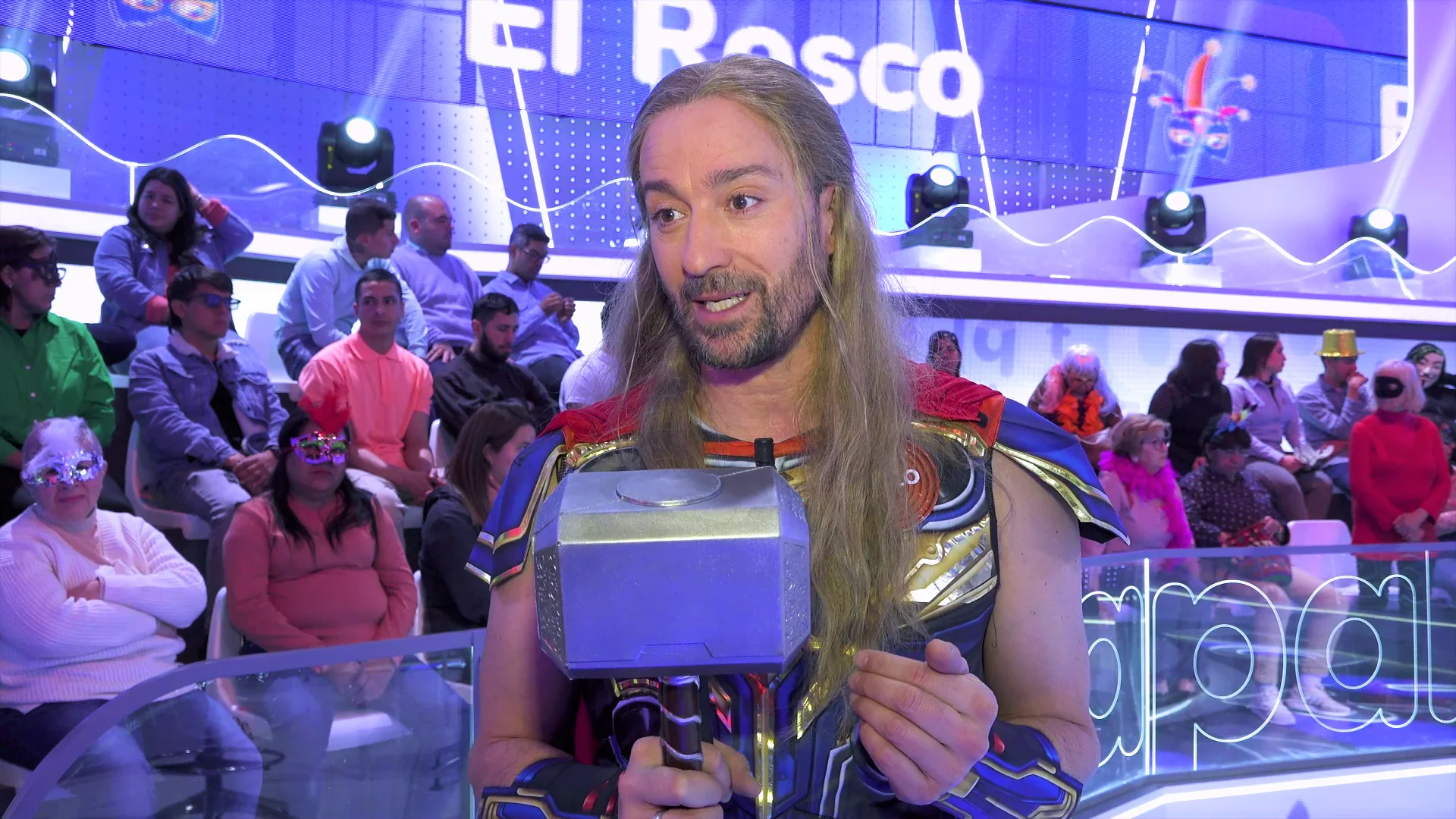 “Está complicadillo”: Carla Hidalgo, Laura Moure, Daniel Diges y Pablo Puyol se ponen a prueba con el test de Carnaval “Está complicadillo”: Carla Hidalgo, Laura Moure, Daniel Diges y Pablo Puyol se ponen a prueba con el test de Carnaval