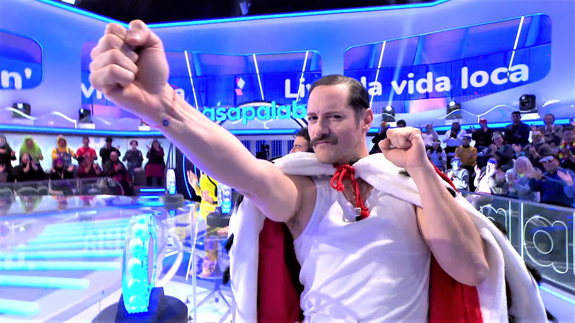 El espectacular pleno de Dani Diges con &lsquo;Livin&rsquo; la vida loca&rsquo;&hellip; &iexcl;en la piel de Freddie Mercury!