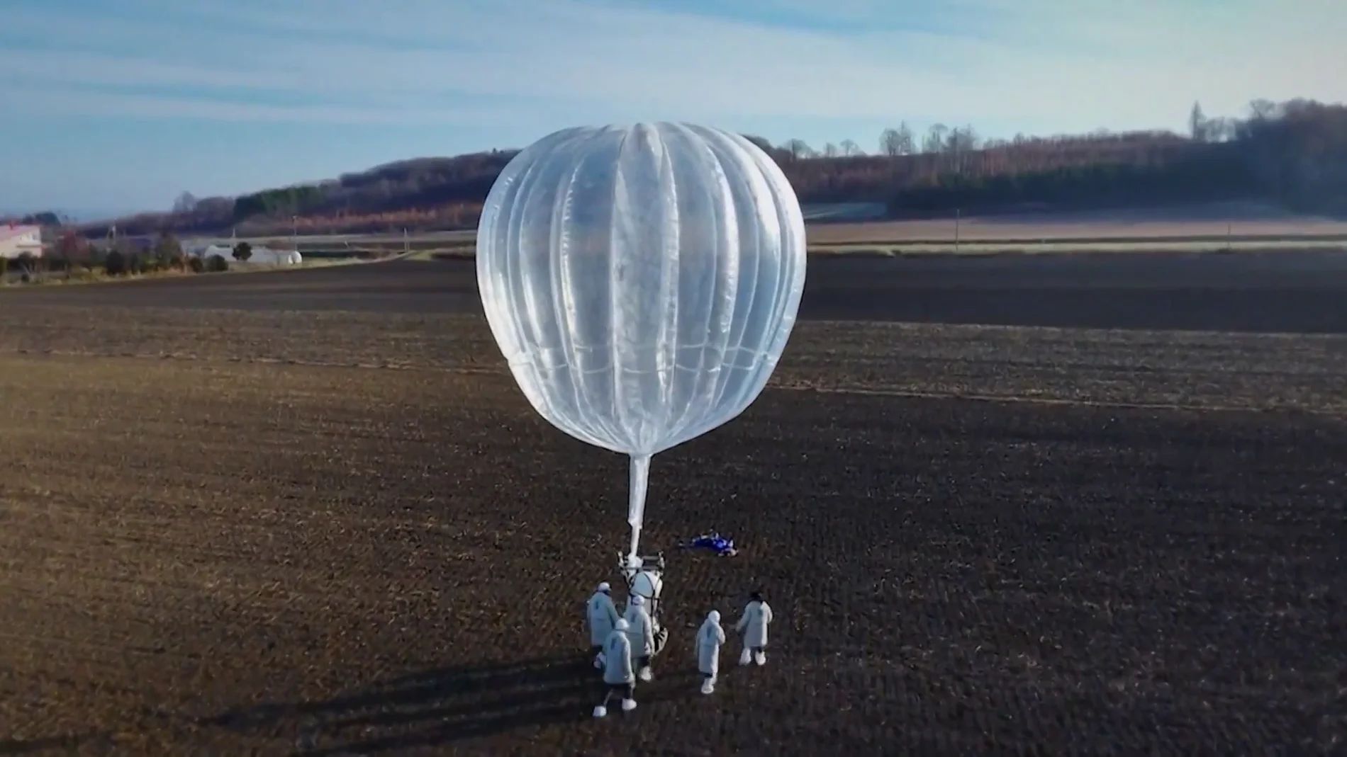 Volar al espacio por 7.000 euros: el globo que podrá llevar a dos personas a la estratosfera este mismo año