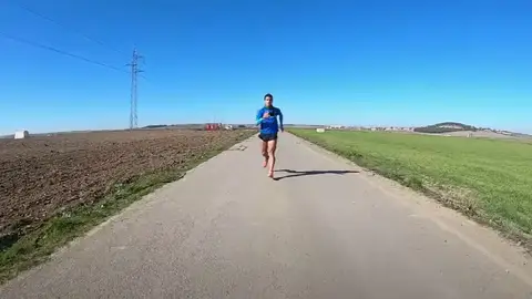 Christian López, en el momento de batir su récord número 103 Christian López, en el momento de batir su récord número 103