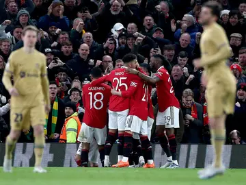 Los jugadores del Manchester celebran un gol ante el Barça en Old Trafford (2-1) Los jugadores del Manchester celebran un gol ante el Barça en Old Trafford (2-1)