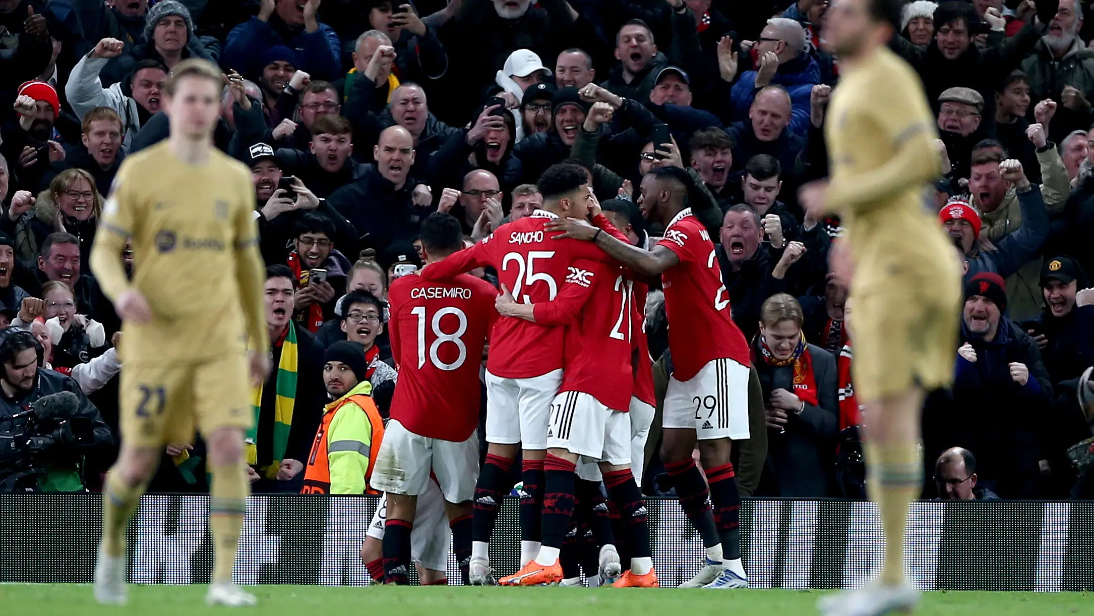 Los jugadores del Manchester celebran un gol ante el Bar&ccedil;a en Old Trafford (2-1)