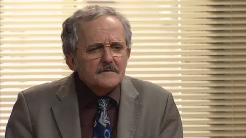 Luján celebra su mayor éxito: se convierte en el nuevo jefe superior de policía Luján celebra su mayor éxito: se convierte en el nuevo jefe superior de policía