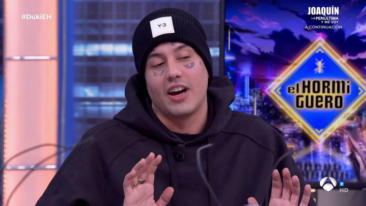 ¿Ropa de marca falsa? ¿Encontronazos con otros artistas? Duki se sincera en 'El Hormiguero' ¿Ropa de marca falsa? ¿Encontronazos con otros artistas? Duki se sincera en 'El Hormiguero'