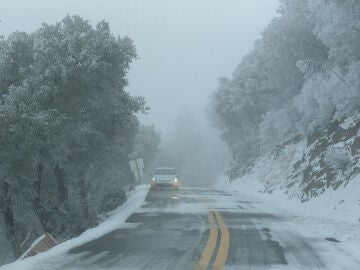 Continúa la tormenta invernal que azota Estados Unidos de costa a costa