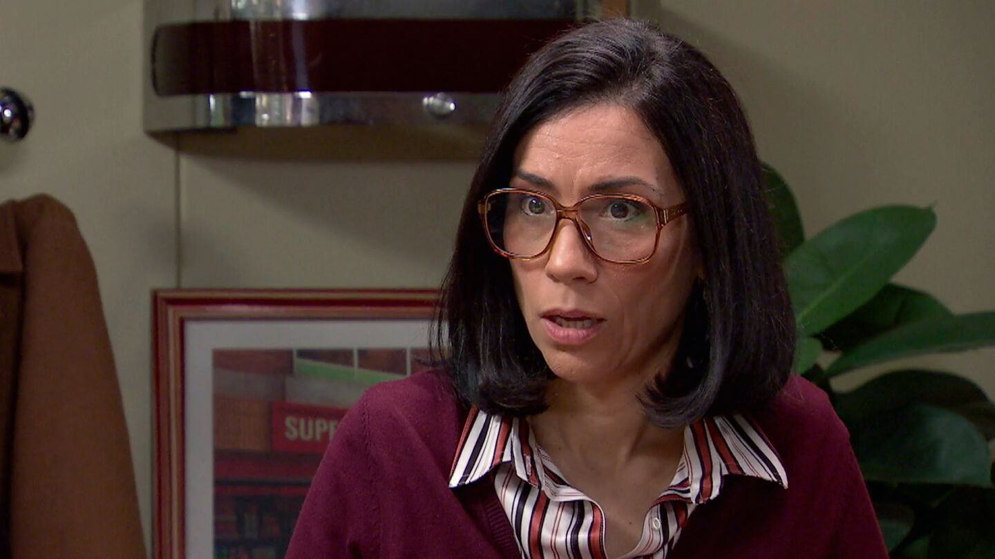 Manolita encuentra el sobre con el dinero y Nieves se niega a llevarlo a la policía: “Lo usaremos nosotras” 