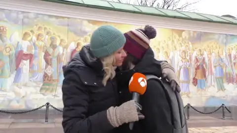 Susanna Griso se emociona en Ucrania. Susanna Griso se emociona en Ucrania.