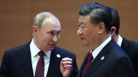 Foto de archivo del presidente ruso Vladimir Putin y el presidente chino, Xi Jinping Foto de archivo del presidente ruso Vladimir Putin y el presidente chino, Xi Jinping