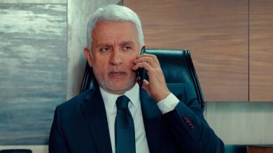 Halit se ha divorciado oficialmente de Ender... ¡Y no puede dejar de pensar en Yildiz!