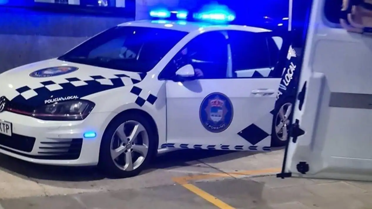 Imagen de un coche de la Policía Local Imagen de un coche de la Policía Local