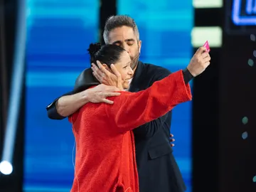Las lágrimas de Rosa López al dedicar su premio a su sobrino con Asperger: “Va para esos niños tan especiales” Las lágrimas de Rosa López al dedicar su premio a su sobrino con Asperger: “Va para esos niños tan especiales”