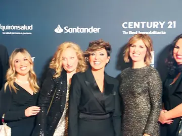 El equipo de 'Y ahora Sonsoles', presente en la gala de las 'Top 100' que homenajea el talento y liderazgo femenino El equipo de 'Y ahora Sonsoles', presente en la gala de las 'Top 100' que homenajea el talento y liderazgo femenino