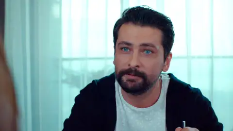 Zeynep, sorprendida ante la cita exprés de Alihan: “No puedo predecir tu comportamiento” Zeynep, sorprendida ante la cita exprés de Alihan: “No puedo predecir tu comportamiento”