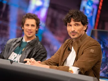 Martiño Rivas y Andrés Velencoso cuentan cómo ha sido grabar las escenas de sexo de 'Nacho': "Nos ponen un calcetín" Martiño Rivas y Andrés Velencoso cuentan cómo ha sido grabar las escenas de sexo de 'Nacho': "Nos ponen un calcetín"