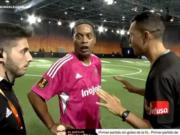 Ronaldinho, durante su debut en la Kings League Ronaldinho, durante su debut en la Kings League