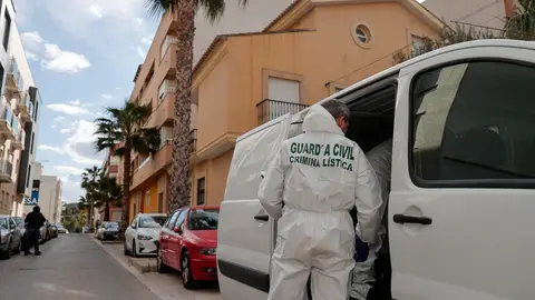 Guardia Civil en el lugar de los hechos Guardia Civil en el lugar de los hechos