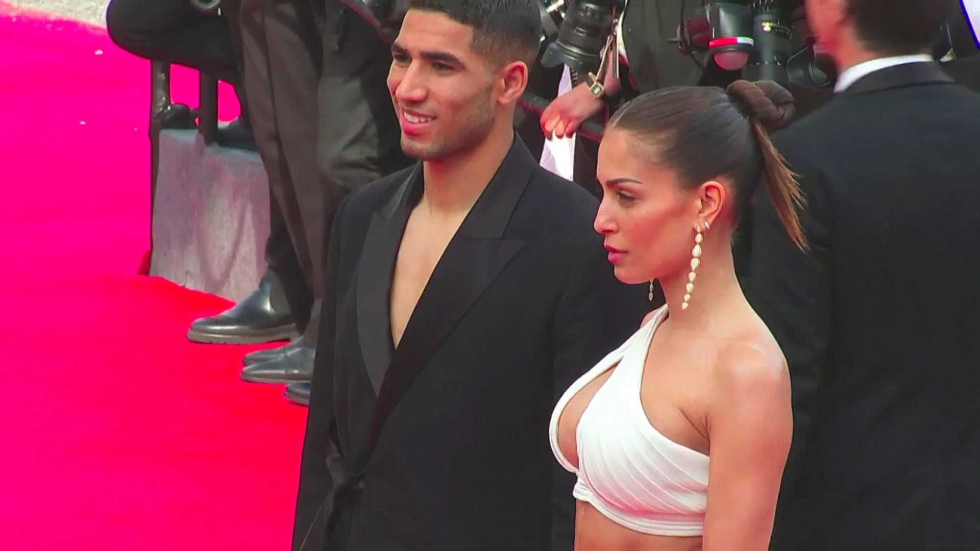 Achraf Hakimi, futbolista del PSG y marido de la actriz Hiba Abouk, investigado por una presunta agresión sexual Achraf Hakimi, futbolista del PSG y marido de la actriz Hiba Abouk, investigado por una presunta agresión sexual