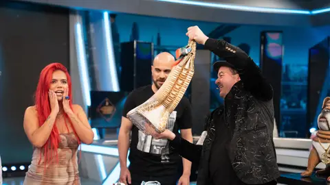 "Arte nuevo" a base de papel "Arte nuevo" a base de papel