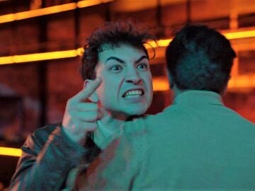 En el &uacute;ltimo cap&iacute;tulo de &lsquo;Hermanos&rsquo;: Tolga pierde la cabeza e intenta&hellip; &iexcl;Acabar con la vida de los Eren!