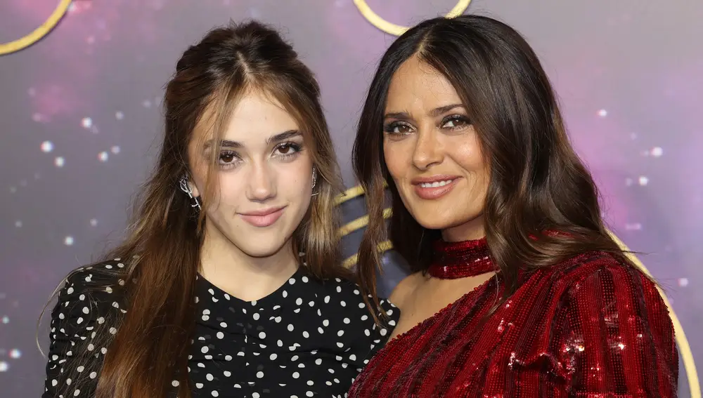 Salma Hayek y su hija Valentina en la premiere de 'Eternals'