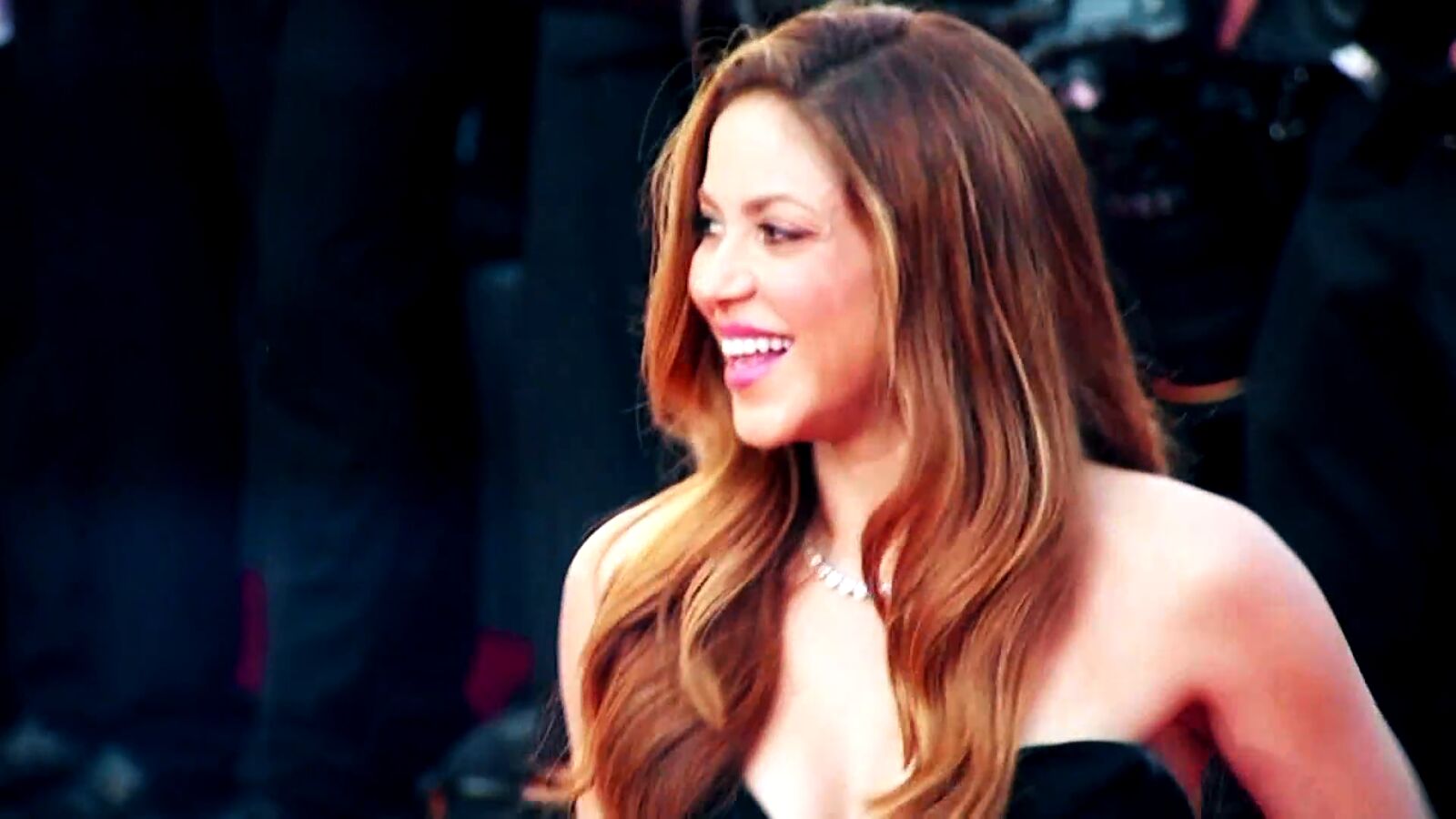 Shakira arrasa en Nueva York nada más llegar al aeropuerto: ¡Ha desatado la locura!